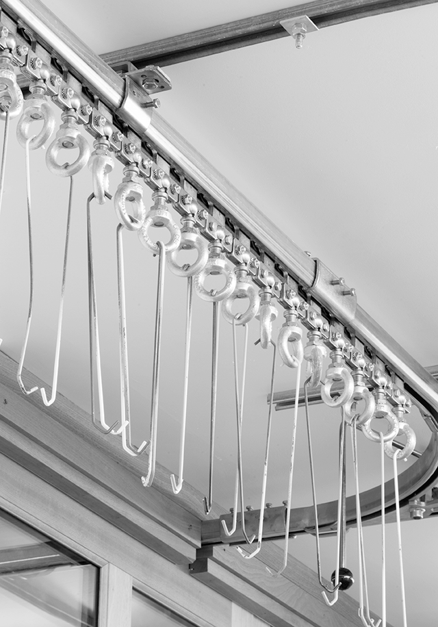 overhead conveyor